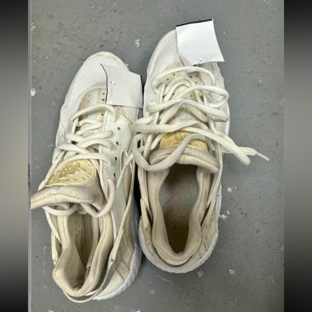 Women’s Huraches Size 6.5